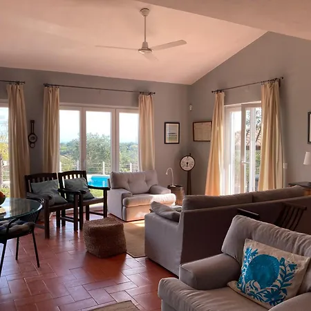 With Private Pool Semesterbostad